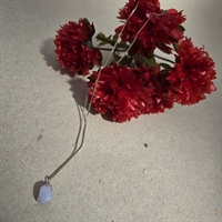 lyseblaa-sten-vedhaeng-enkel-soelvkaede-retro-halskaede